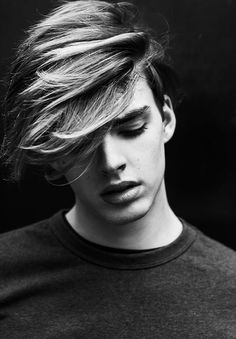 High Volume Fringe Fringe Hairstyle Men, Angular Fringe, Fringe Hairstyle, Messy Haircut, Men Hairstyles, Photography Poses For Men