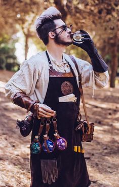 Alchemy Outfit, Alchemist Outfit, Art Aesthetic Outfit, Crazy Scientist, Mode Steampunk, Fantasy Clothes, Fantasy Outfits, Clothing Art, Style Steampunk