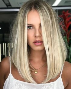 Inverted Long Bob, Trendy Bob Hairstyles, Straight Black Hair, Best Bob Haircuts, Long Bob Haircuts, Long Bob Hairstyles, Long Blonde, Hair Color Balayage, Balayage Highlights