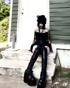 80s Trad Goth, Goth Guy, Goth Gifts, Modern Goth, How To Impress, Drag Make-up, Goth Subculture