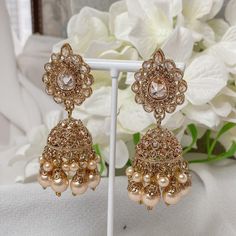 Small Antique Gold plated and champagne zircon crystal Earrings Approximately 2.5inches  length including drops. Ready to ship Worldwide with gift boxing! Small Jhumka Earrings, Small Jhumka, Fancy Jewellery Designs, Fancy Jewellery, Jhumka Earrings, Jewelry Lookbook, Fancy Jewelry, Gorgeous Jewelry, Girls Jewelry