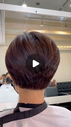 Short Back Bobs, Haïr Cut For Women Short, Short Hairstyle Bob Women, Short Hairstyle For Thick Hair For Women, Haircut For Short Hair For Women, Corte Bob Corto Cara Redonda, Very Short Hairstyle Women, Short Cute Hairstyles, Grey Short Hair