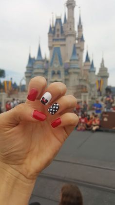 Disney Magic at Your Fingertips: Mickey & Minnie Nail Art Inspiration Easy Minnie Mouse Nails, Disney Minnie Mouse Nails, Disney Nails By Skin Tone Range, Minnie Mouse Inspired Nails, Nail Ideas For Disney, Walt Disney World Nails, Disneyland Nails Simple, Fun Disney Nails, Disney Vacation Nails