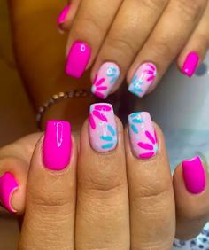 Pretty in Pink: The Hottest Nail Trends for Summer Power Dip Nails Ideas, Bride Nails Wedding, Bright Pink Nails, Pink Summer Nails, Beach Nail, April Nails, Pastel Design