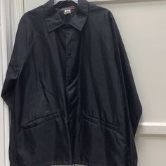 Like New. Never Worn. Black Billabong Lightweight Windbreaker Jacket. Snap Closure. Bottoms Drawstring. 100% Nylon Black Long Sleeve Sports Raincoat, Black Sporty Raincoat With Pockets, Sporty Black Raincoat With Pockets, Black Nylon Sport Coat For Fall, Billabong Jacket, Green Windbreaker, Billabong Men, Mens Windbreaker, Anorak Jacket