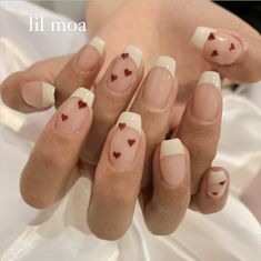 Twice Nails, Heart French Tips, Beauty Hacks Nails, Minimalist Nail Art, Simple Gel Nails, Summery Nails, Really Cute Nails