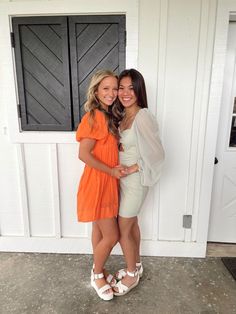 Bsfs Pfp, Summer Besties, Church Outfit Summer, Preppy Pfps, Church Fits, Preppy Girl, Cute Friend Pictures