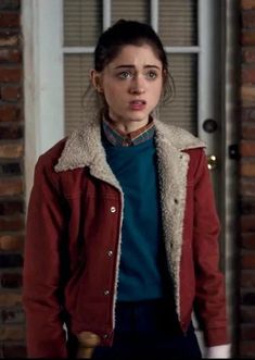 Nancy Wheeler Red Jacket Stranger Things Natalia Dyer, Stranger Things Nancy, Nancy Wheeler Stranger Things, Stranger Things Outfit, Stranger Things Costume, Natalia Dyer, Nancy Wheeler, Red Costume, Stranger Things 3