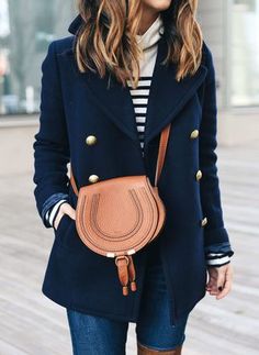 Casacos de Manga comprida Lapela Botões Preppy Winter Outfits Casual, Preppy Winter Outfits, Adrette Outfits, Navy Peacoat, Blue Coat, Bag Shoes, Winter Trends, Thanksgiving Outfit, Model Fashion