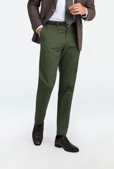 With the perfect made to measure fit, INDOchinos are your new go-to pant anytime of year and for any occasion, pairing as easily with a blazer as with a sweater. Part smooth cotton and part high-twist weave to handle everyday wear.