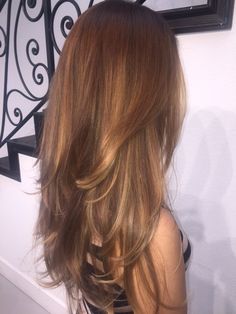 Amber Hair Colors, Natural Balayage, Amber Hair, Honey Brown Hair, Brown Hair Inspo, Hair Color Light Brown, Honey Blonde Hair, Honey Hair, Hair Inspo Color