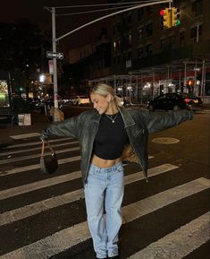 Cool City Outfits, New York Outfits Winter Street Style, New York Aesthetic Outfits, Nyc Fits, Ny Outfits, Nyc Outfits, New York Fits, New York Outfits, City Outfits