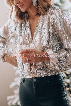 40th Birthday Outfit Ideas For Women, Festive Sweaters, Sequin Peplum Top, Corner Wardrobe, Party Blouse, Sparkle Top, Lantern Sleeved Blouses, Sequin Sleeve, Retro Styles