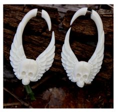 Fake Gauge Earrings Hand Craved Natural  Bone Split by ANELAJADE, $24.99 Bohemian Bone-colored Pierced Earrings, Bohemian Bone-colored Earrings, Unique White Plug Earrings, Gauge Plugs, Faux Gauges, Fake Gauge Earrings, Gauge Earrings, Fake Gauges, Bone Earrings