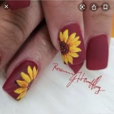 Nail Art Sunflower Design, Red Sunflower Nails, Fall Sunflower Nails Acrylic, Red And Sunflower Nails, Sunflower And Rose Nails Acrylic, Sunflower And Roses Nails, Fall Nails With Sunflower Design, Burgundy Nails With Sunflower, Burgundy Sunflower Nails