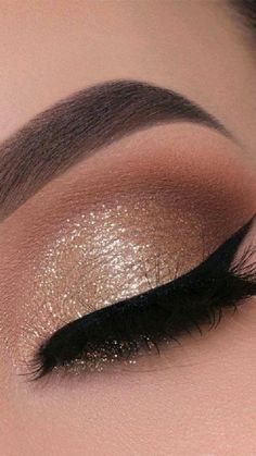 Burgundy Makeup, Make Up Gold, Wedding Eye Makeup, Gold Eye Makeup, Prom Makeup Looks, Cute Eye Makeup