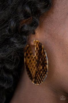 Paparazzi HIT OR HISS HOOPS Featuring a tortoise shell-like pattern, an abstract acrylic hoop curls around the ear for a retro look. Earring attaches to a standard post fitting. Hoop measures approximately 2 3/4" in diameter. Sold as one pair of hoop earrings. p5ho-mtxx-023x Shine Jewelry, Brown Earrings, African Earrings, The Ear, Paparazzi Accessories, Paparazzi Jewelry, Affordable Jewelry, Abstract Acrylic, Retro Look