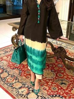 Shaded Dress, Draping Dresses, Simple Silk Dress, Kurtis Design, Embroidery Fashion Detail, Kurta Patterns, Latest Dress Design, Designer Kurti Patterns, Pakistani Dresses Casual