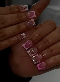 Short Acrylics With Gems, Nails For 15 Birthday Short, Pink Based Nails, Short Bougie Nails, Pink Shorties Nails Square, Line And Dot Nail Designs, Short Nails With Gems Rhinestones, Nail Designs Pink Short, Over Lay Nail Designs