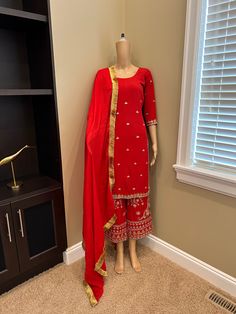 Hand embroidered red plazzo suit. Plazzo Suit, Plazzo Suits, Embroidered Suit, Salwar Kameez, Blazer Suit, Hand Embroidered, Favorite Outfit, Beauty Book, Art Collection