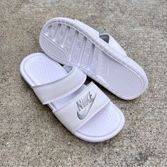 Women Nike Benassi " Jdi " Just Do It White / Metallic Silver Women's Us Size 10 Condition: Brand New - Without Box *Satisfaction Is 100% Guaranteed* Additional Notes: Guaranteed To Be 100% Authentic Nike Merchandise (Purchased From An Authorized Nike Retailer) Sandal Slide Sandals Color Straps Strap Two 2 Comfortable Whites Silvers Flip Flops Wmn Woman Women's Sz10 Size10 Nike White Slide Sandals, Sporty White Sandals With Removable Insole, White Slide Sneakers For Summer, Nike White Sandals For Spring, Comfortable White Slides With Round Toe, White Comfortable Slides With Round Toe, White Round Toe Comfortable Slides, Nike White Sandals With Removable Insole, White Non-slip Slides With Round Toe