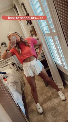 Cute Comfy Preppy Outfits, Preppy Summer Outfits Lululemon, Lululemon Outfit For School, Preppy School Outfits Aesthetic, Lululemon Outfits Preppy, Preppy School Outfits Summer, Cute Outfits For School Preppy, Lululemon Outfit Inspo Preppy