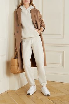 Wool Coat Outfit, Coat Outfit Casual, Camel Coat Outfit, Camel Wool Coat, Neutral Style, Camel Coat, Knitted Coat, Anine Bing, Coat Outfits