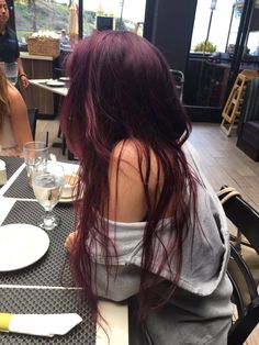 Long Red Hair, Pretty Hair Color, Burgundy Hair, Hair Stylies, Dye My Hair, Hair Dye Colors