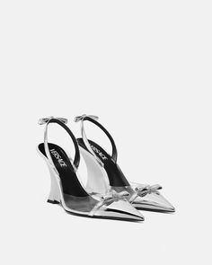 Gianni Ribbon Metallic Wedge Pumps 3.7"/95 mm | VERSACE US Versace Pumps, Versace Heels, Versace Women, Designer Pumps, Luxury Purses, Wedge Pumps, Slingbacks, Goat Leather, Silver Accessories