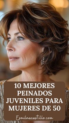 🌟 Renueva tu Look con Estilo! 🌟 Descubre los 10 mejores peinados juveniles para mujeres de 50 años. 🎉✂️ Dale un toque fresco a tu cabello con estos estilos modernos y elegantes. 🌸👩‍🦳 #PeinadosJuveniles #Mujeres50 #EstiloYElegancia Silver Hair, Tiger Eye, Balayage, Hair Cuts, Exterior, Hair Styles, Hair, Beauty, Color