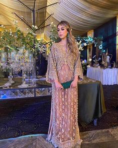 Saira Shakira Formal, Waleema Dress, Models Dresses, Formal Dress For Wedding, Formal Wedding Dresses, Simple Wedding Dress Casual, Black Dress Cute, Bride Design, Saira Shakira