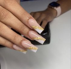 Square Acrylic Nails Gold Flakes, Gold Leaf French Tip Nails, White And Gold Nails Prom, French Tip With Gold Flakes, French Tip Nails With Gold, Nails With Gold, Gold Acrylic Nails, Long Acrylic Nail Designs