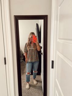 Hey Dude Country Outfits, Cute Outfits With Hey Dudes, Summer Punchy Outfits, Western Cosmetology Outfits, Hey Dude Outfit Women, Hey Dude Outfits, Hey Dude Shoes Women Outfit, Church Outfit Dress, Hey Dudes Outfit Women