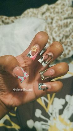 Om Nails Design, Nail Shapes For Hand Types, Real Nail Designs, Om Nails, Latina Nail Designs, Bape Nails