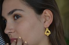 These romantic, vintage style heart earrings are part of a collection inspired by an old chair which belonged to my family. The drop silver heart earrings are available both in 14k gold plating (watch the short video to see them) or sterling silver and were 100% handmade with love. To see these earrings in 14k gold plating also follow the link: https://www.etsy.com/il-en/listing/726055763 Dimensions: Total drop is 1.5 inches. Earring across is 0.8 inches These beautiful 925 silver earrings are j Handmade Elegant Heart Drop Earrings, Elegant Handmade Heart Drop Earrings, Hand Forged Earrings For Anniversary, Elegant Brass Heart Earrings For Anniversary, Elegant Handmade Sterling Silver Heart Earrings, Elegant Gold Handmade Heart Earrings, Elegant Handmade Heart Earrings, Elegant Handmade Heart-shaped Earrings, Elegant Handmade Heart Earrings For Gifts