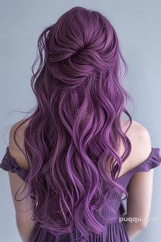 Light Purple Hair Dye, Unique Hair Dye, Dyke Hair, Purple Tips, Blue Ombre Hair