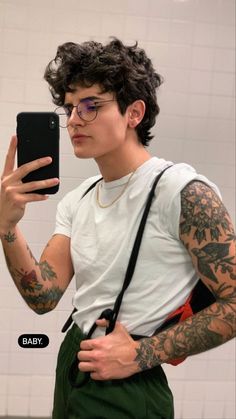 Queer Man Haircut, Short Curly Queer Haircut, Masculine Short Curly Hair, Masc Haircuts Wavy Hair, Lesbian Haircut Curly Hair, Queer Short Curly Hair, Lesbian Short Curly Hair, Short Curly Masc Haircuts, Short Haircuts For Men With Thick Hair