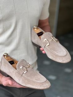 Bojoni Dover Beige Suede Loafers | BOJONI Black Monks, Pointed Loafers, Buckles Fashion, Fashion Business Casual, Men Loafers, Beige Shoes, Suede Loafers, Primavera Estate, Leather Loafers