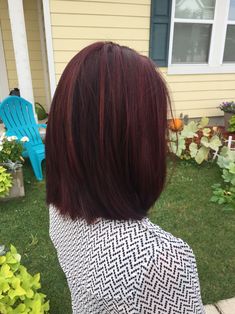 Fall Hair. Mahogany violet red Hair by Amy Mahogany Red Hair, Mahogany Hair, Hair Color Mahogany, Winter Hair Color, Haircut And Color, 짧은 머리, Short Hairstyle