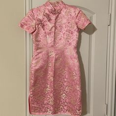 Brand New, Never Worn. See Measurements For Size. Pink Short Sleeve Cheongsam For Summer, Pink Cheongsam For Spring Party, Pink Short Sleeve Cheongsam For Spring, Pink Spring Party Cheongsam, Pink Fitted Cheongsam With Short Sleeves, Spring Pink Fitted Cheongsam, Pink Fitted Cheongsam For Spring, Fitted Pink Cheongsam For Spring, Traditional Qipao