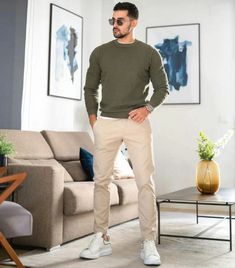 Office Old Money, Casual Look For Men, Khakis Outfit, Old Money Fashion, Money Fashion