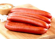 Homemade Hot Dogs, Cured Meat Recipes, Sausage Making Recipes, Homemade Sausage Recipes, Beef Hot Dogs, Beef Sausage, Beef Meat, Hot Dog Recipes, Bbq Meat