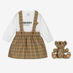 Burberry Outfits, Burberry Baby Girl, Fertility Goddess, Luxury Baby Clothes, Classic Baby Clothes, Burberry Outfit, Baby Dress Patterns