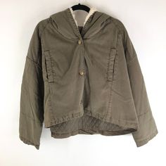 Nwot Young Fabulous & Broke Olive Green Fleece Lined Shilo Hooded Jacket Small New Without Tags! Armpit To Armpit: 27" Sleeve (Shoulder To Hem): 23.5" Length (Shoulder To Hem): 20.5"/22.5" Comes From A Smoke Free Home. Feel Free To Ask Any Questions You May Have. Thanks For Looking! Size: Womens S Condition: New Without Tags Khaki Long Sleeve Windbreaker With Fleece Lining, Khaki Hooded Fleece Jacket For Cold Weather, Khaki Hooded Fleece Jacket For Winter, Khaki Hooded Outerwear With Fleece Lining, Khaki Windbreaker With Fleece Lining, Khaki Hooded Jacket With Fleece Lining For Cold Weather, Khaki Military Hooded Jacket For Winter, Khaki Military Style Hooded Jacket For Winter, Military Style Khaki Hooded Jacket For Winter