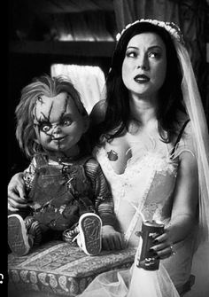 the bride and child are dressed up as chucky and penny from it's always sunny day