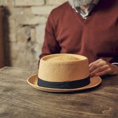 Moda | Light Beige Ecuadorian Straw Panama Hat With Black Band | In stock! | Fawler Pork Pie Hats Men, Mens Panama Hat, Cap Men Fashion, Brixton Hat, Straw Panama Hat, Pork Pie Hat, Straw Fedora Hat, Hat Size Chart, Pork Pie