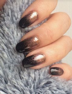 Nail Art Mariage, Wedding Nail Art Design, Holiday Nails Christmas, Gold Glitter Nails, Stylish Nails Designs, Rose Gold Nails, Nail Art Ombre, Black Nail Designs, Super Nails