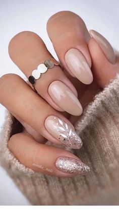 Beige Nails, Smink Inspiration, Neutral Nails, Bridal Nails, Classy Nails, Fancy Nails, Chic Nails, Short Acrylic Nails, Nail Arts