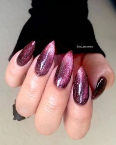 30 Hottest Cat Eye Nails: The Trendiest Manicure Style Cat Nail Designs, Purple Manicure, Chameleon Nails, Cat Eye Nail, Glitter Manicure, Galaxy Nails