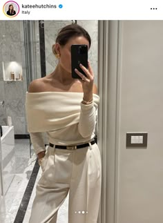 Shoulder Tops Outfit, Off The Shoulder Top Outfit, Trench Coat Beige, Corporate Outfits, Mode Inspo, 가을 패션